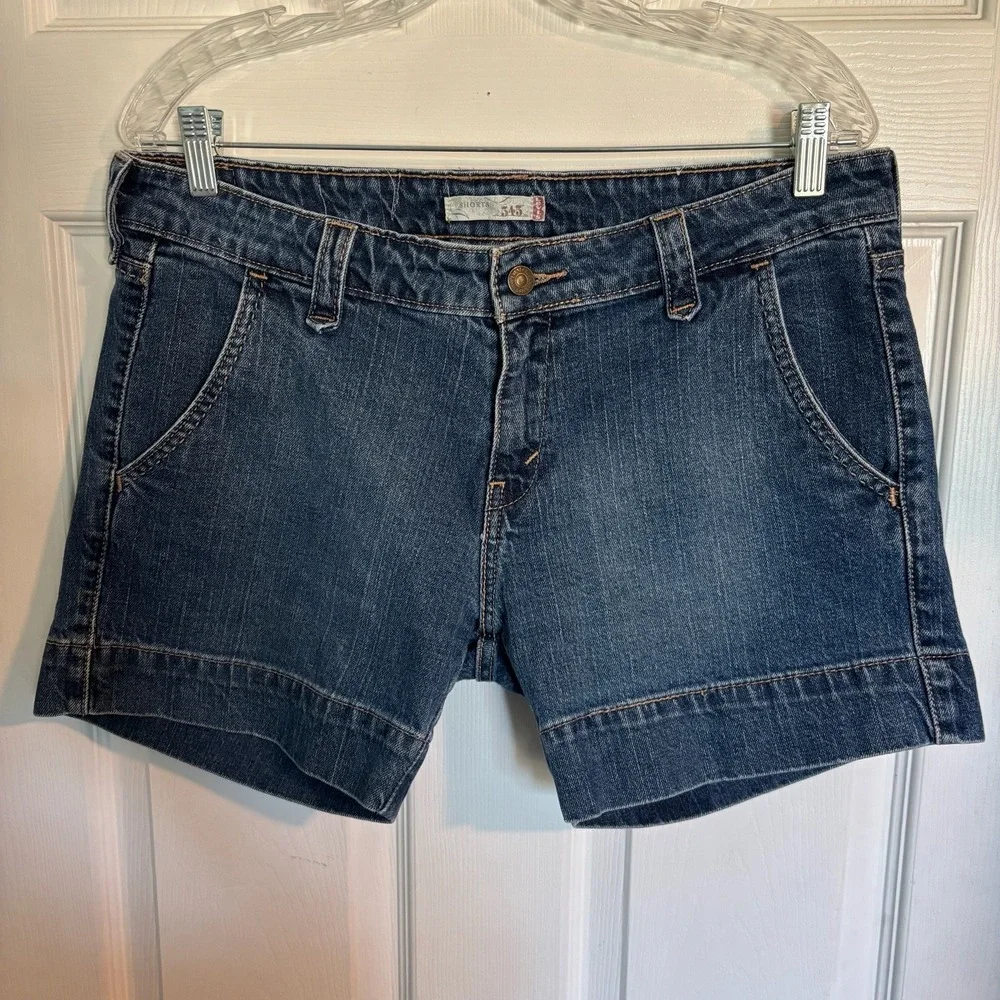 Levis levis 545